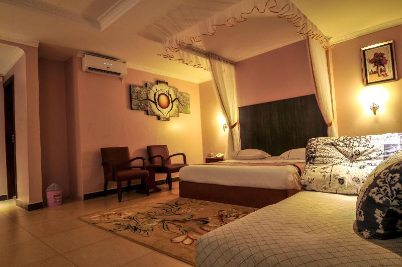 Russel Hotel image