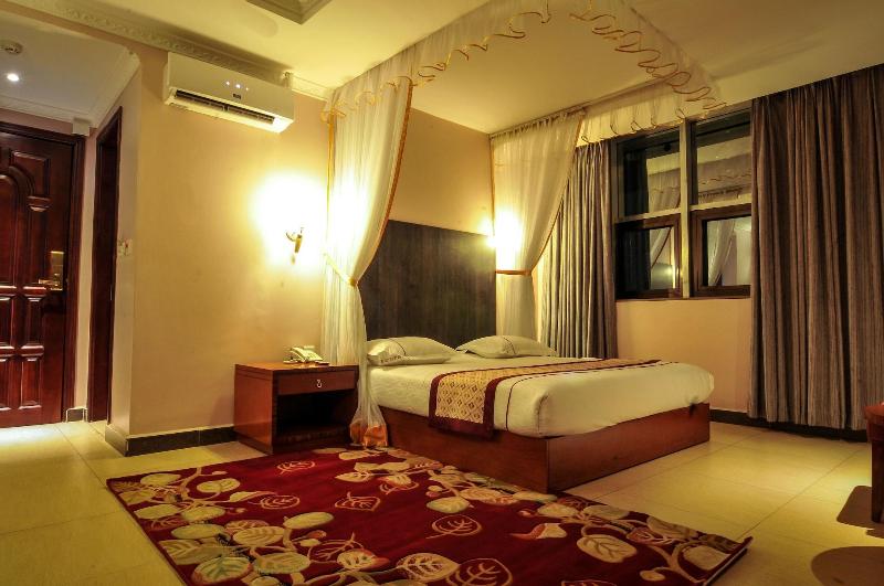Russel Hotel image