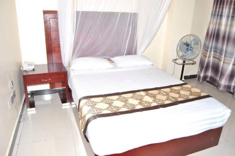 Russel Hotel image