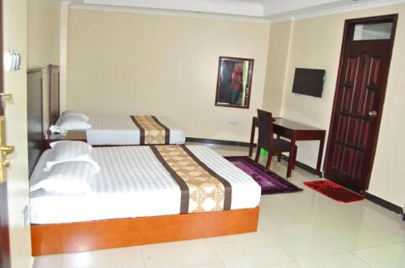Russel Hotel image