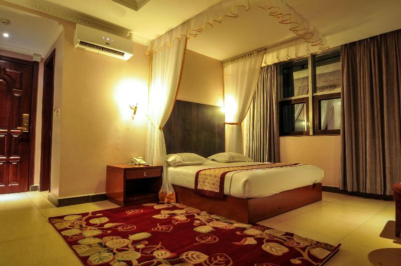 Russel Hotel image