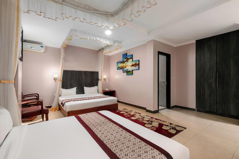 Russel Hotel image