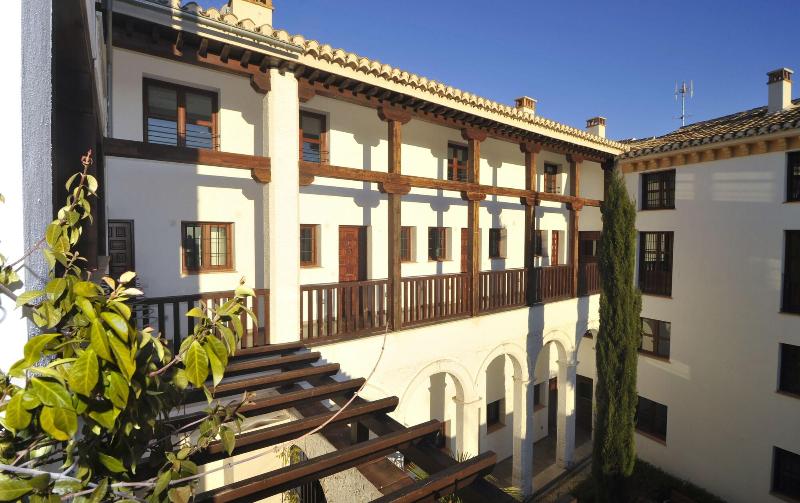 Smart Suites Albaicin Apartamentos image