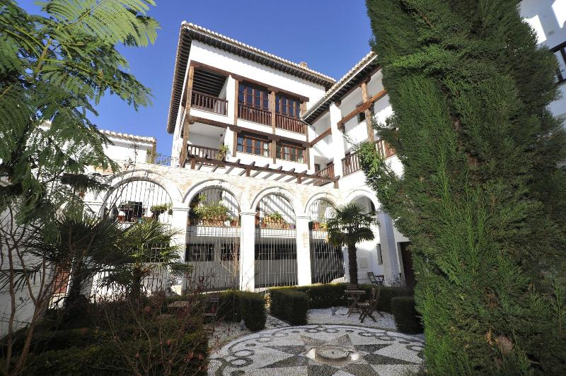 Smart Suites Albaicin Apartamentos image