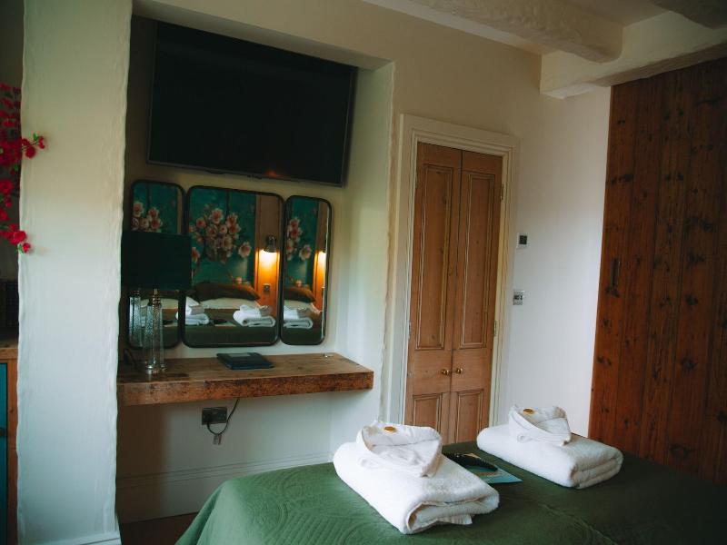 Bradleigh Lodge image