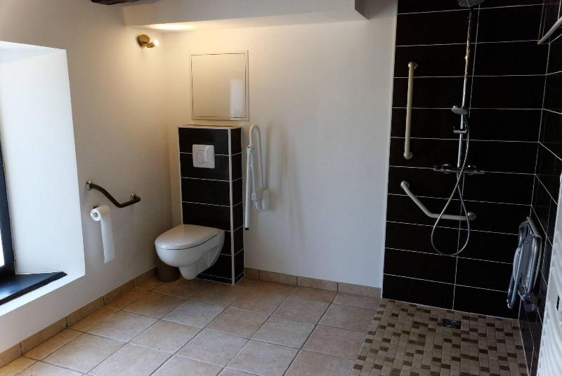 Au Dessus De Parady image