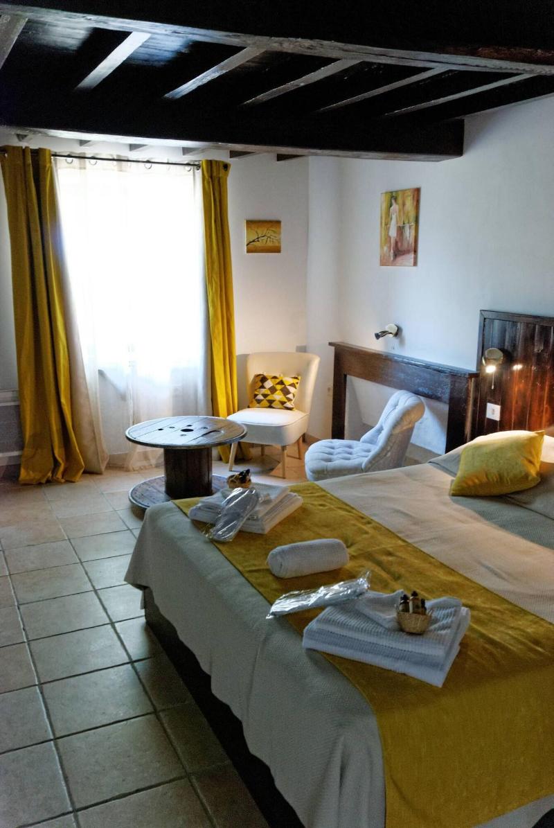 Au Dessus De Parady image
