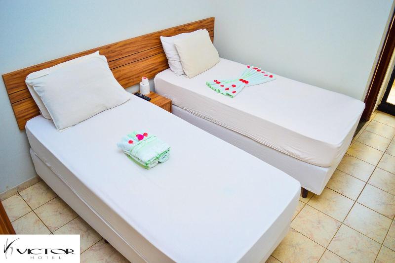 Victor Hotel 4