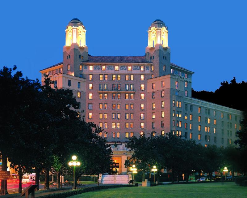 Arlington Resort Hotel And Spa image