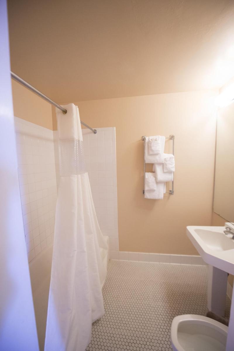 Arlington Resort Hotel And Spa image