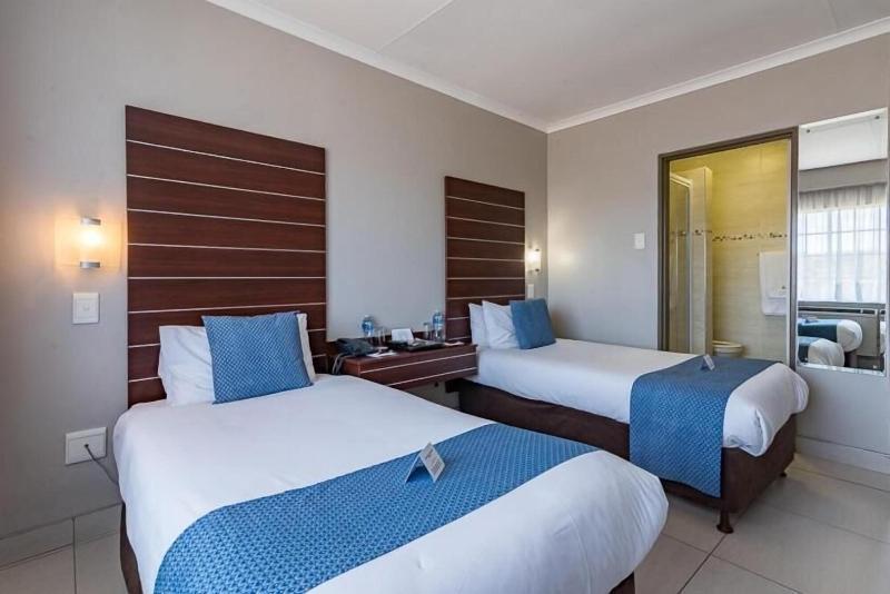 Hotel Savoy And Conference Centre image