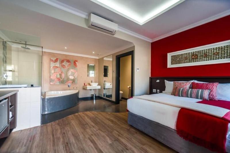 Hotel Savoy And Conference Centre image