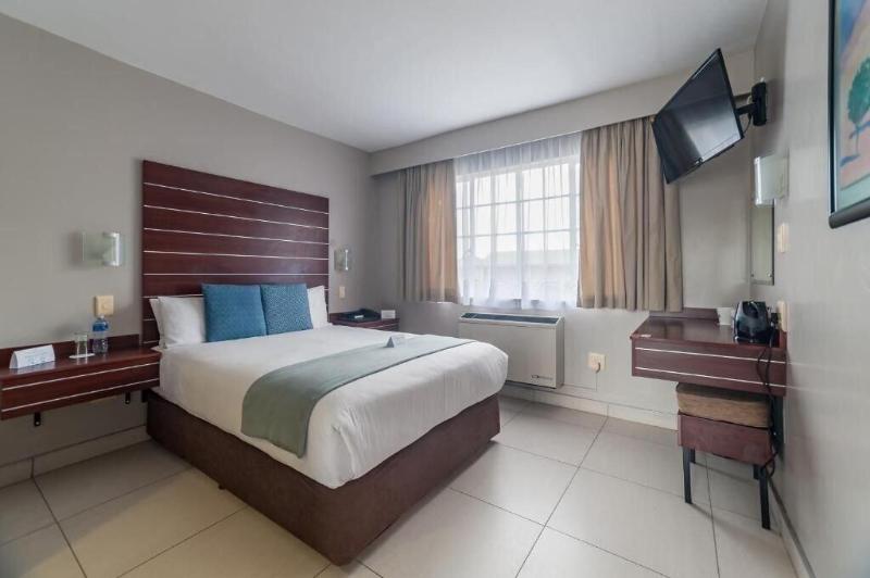 Hotel Savoy And Conference Centre image