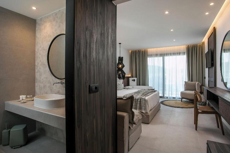Vanik Suites image