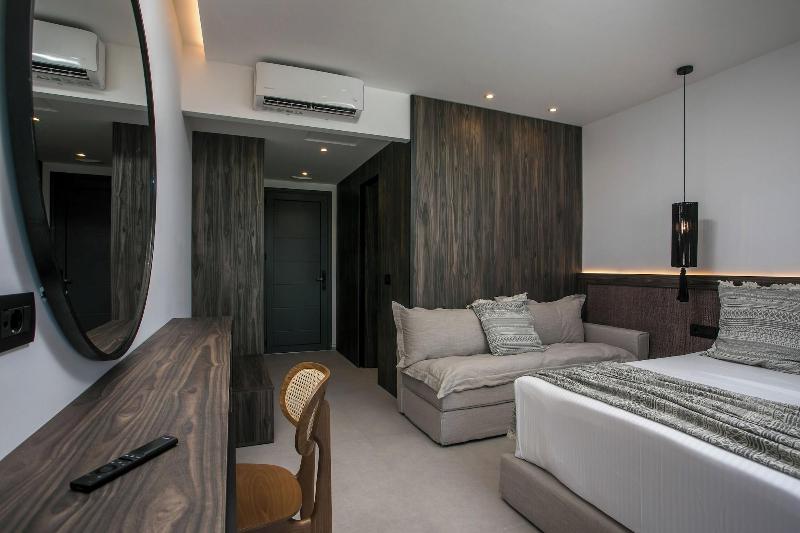 Vanik Suites image