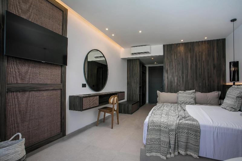 Vanik Suites image