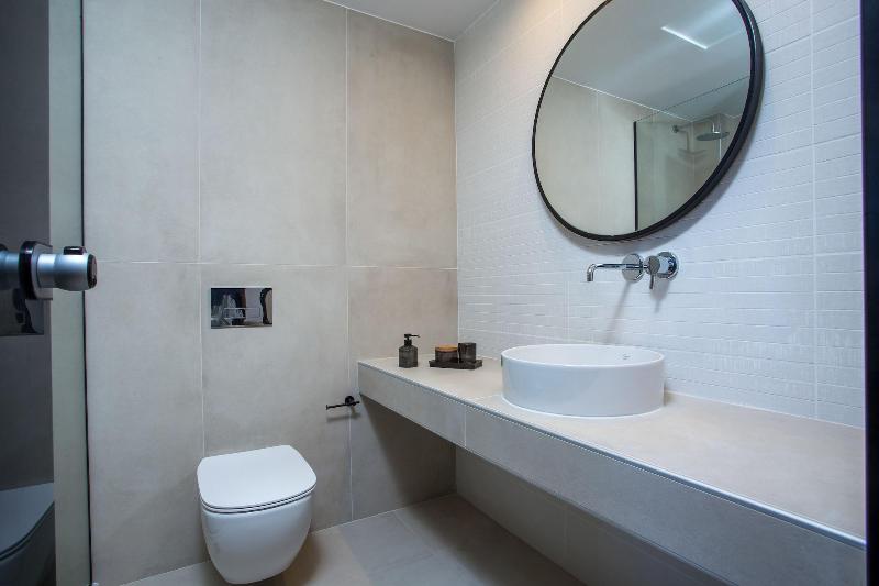 Vanik Suites image