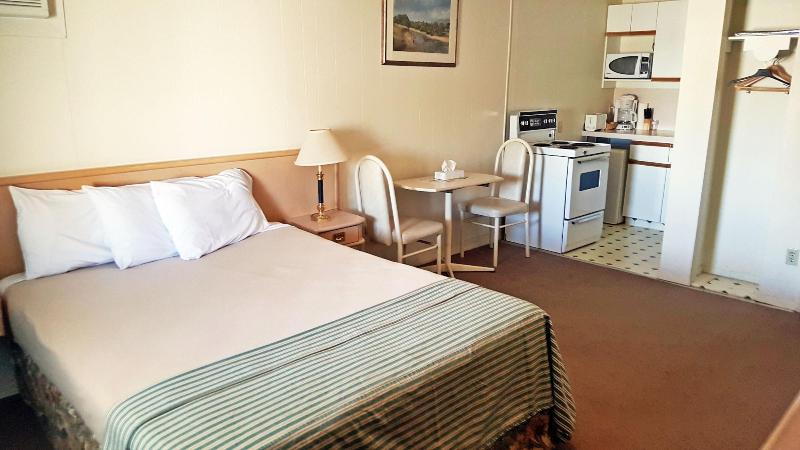Badlands Motel image