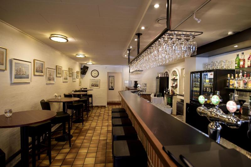 Ra Nnes Hotel image