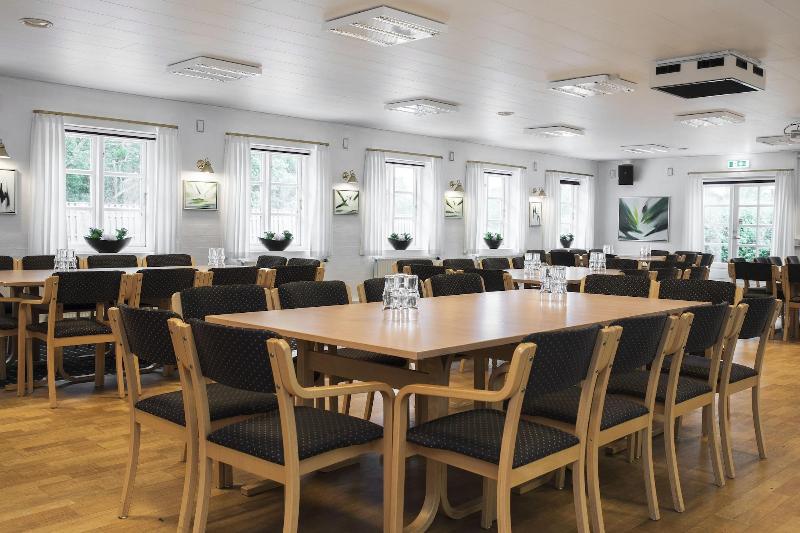 Ra Nnes Hotel image