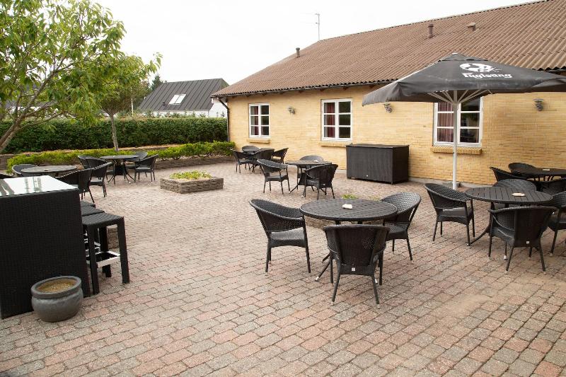 Ra Nnes Hotel image