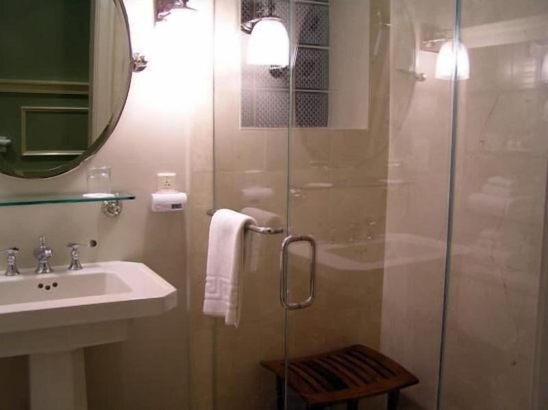 Stonehedge Hotel image