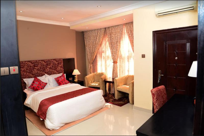 Stonehedge Hotel image