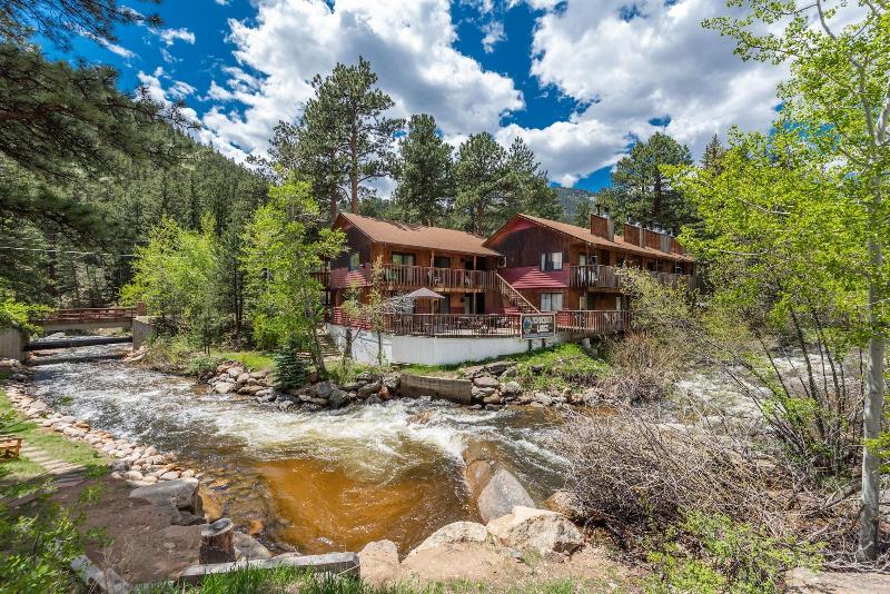 Ponderosa Lodge image