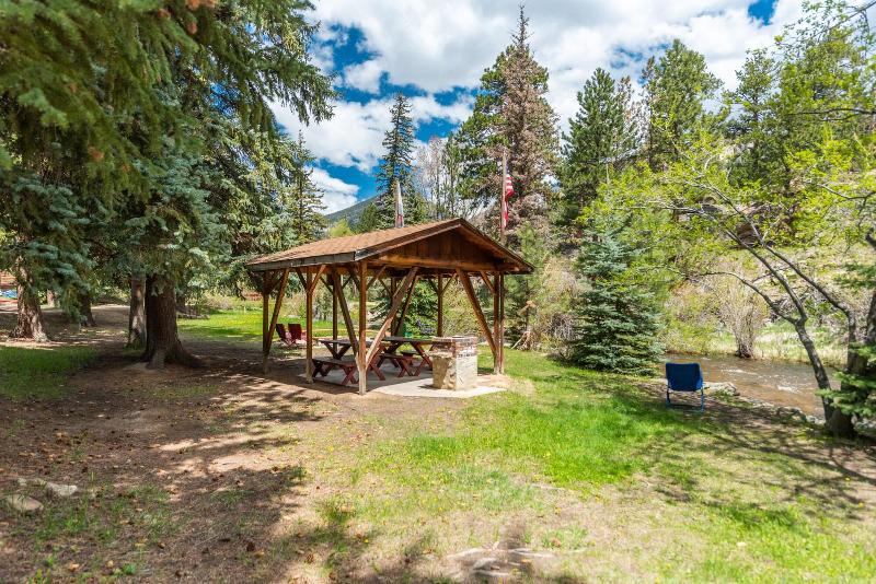 Ponderosa Lodge image