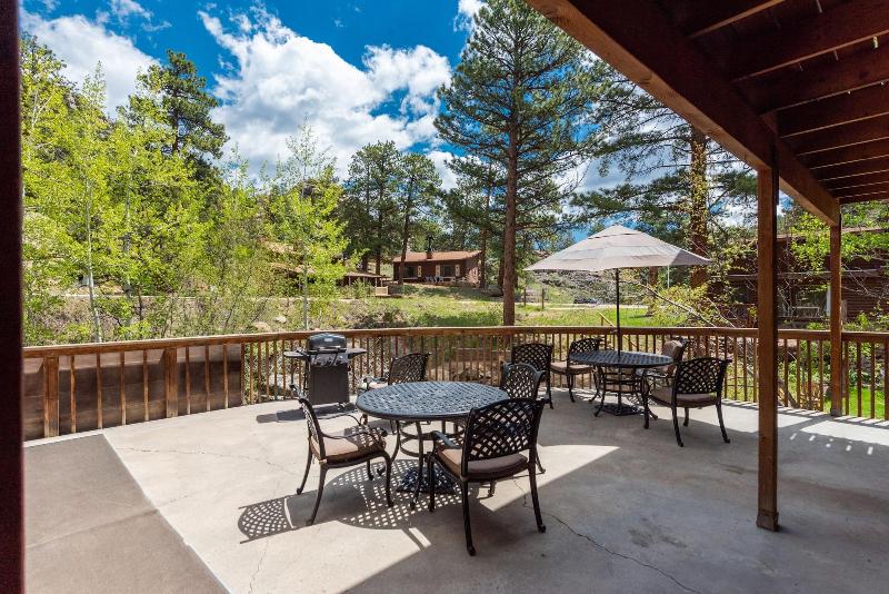 Ponderosa Lodge image