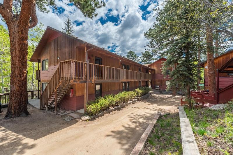 Ponderosa Lodge image