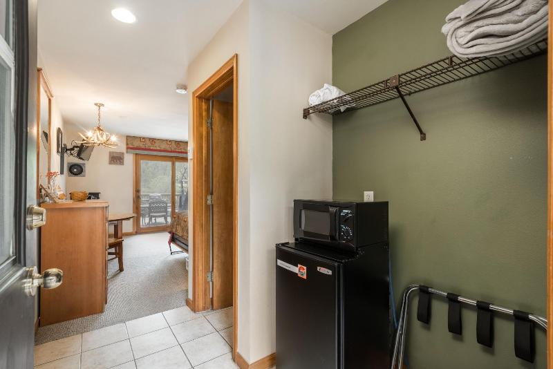 Ponderosa Lodge image