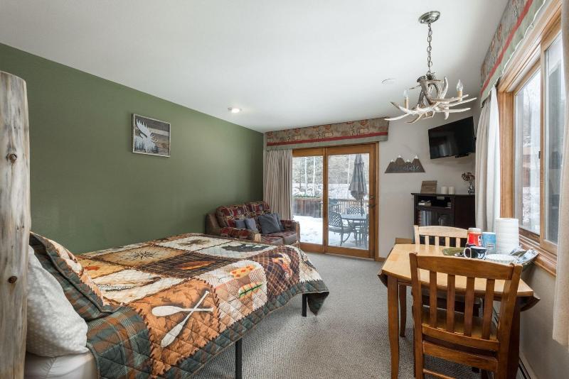 Ponderosa Lodge image
