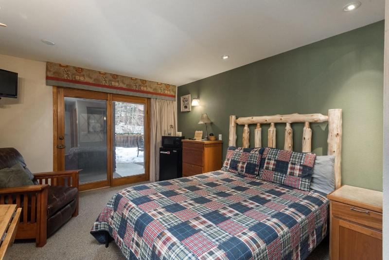 Ponderosa Lodge image