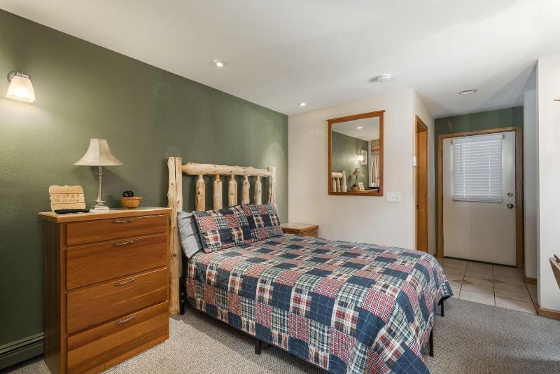 Ponderosa Lodge image