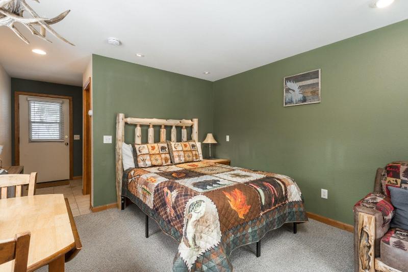Ponderosa Lodge image