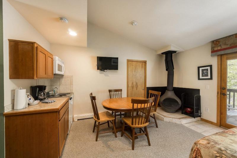 Ponderosa Lodge image