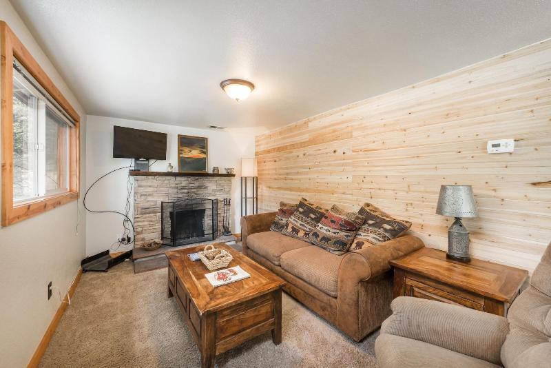 Ponderosa Lodge image