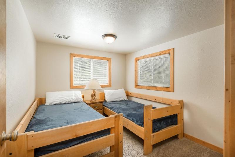 Ponderosa Lodge image
