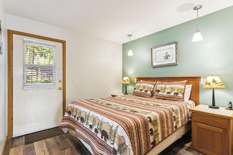 Ponderosa Lodge image