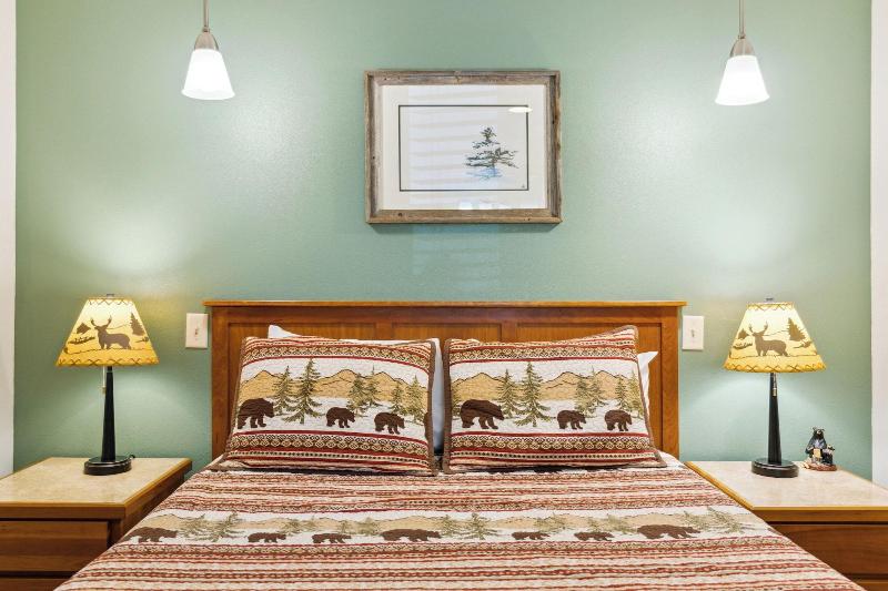Ponderosa Lodge image