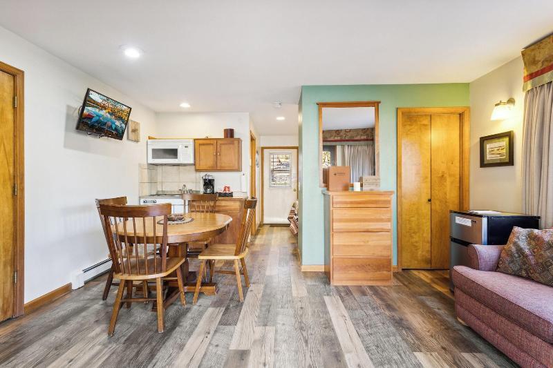 Ponderosa Lodge image