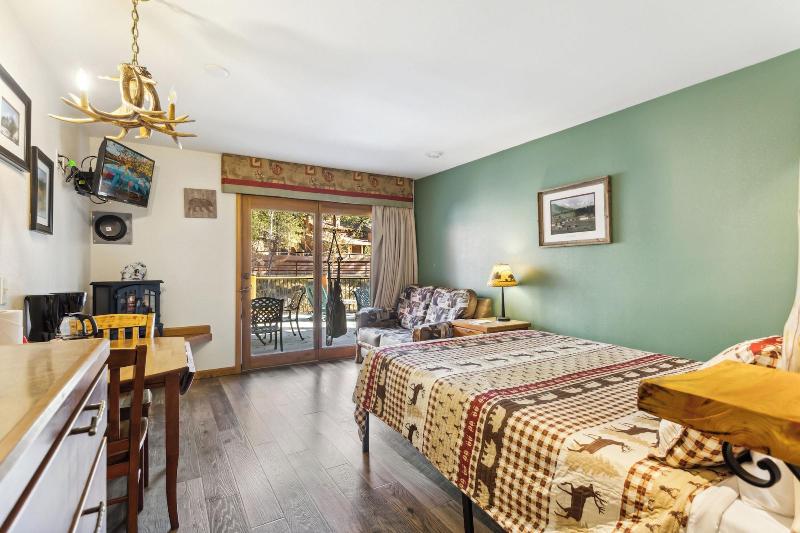 Ponderosa Lodge image