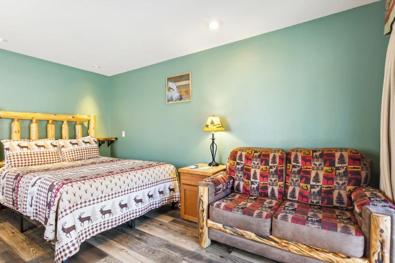 Ponderosa Lodge image