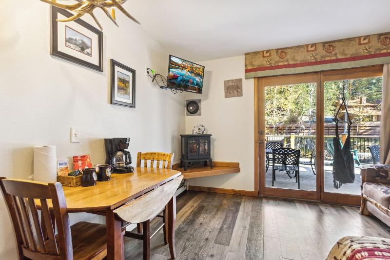 Ponderosa Lodge image
