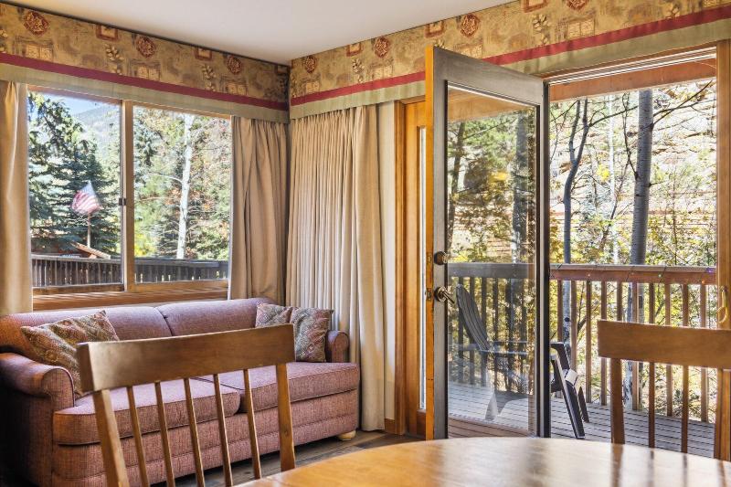 Ponderosa Lodge image