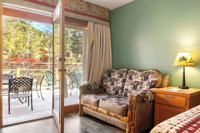 Ponderosa Lodge image
