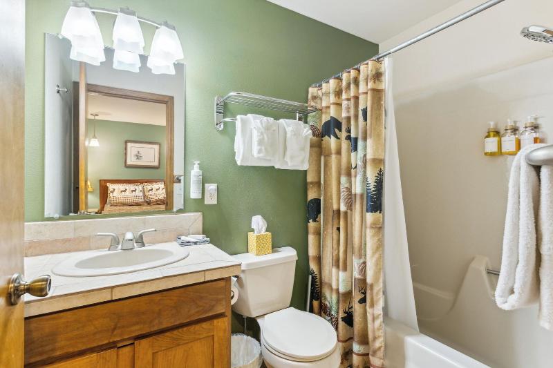 Ponderosa Lodge image