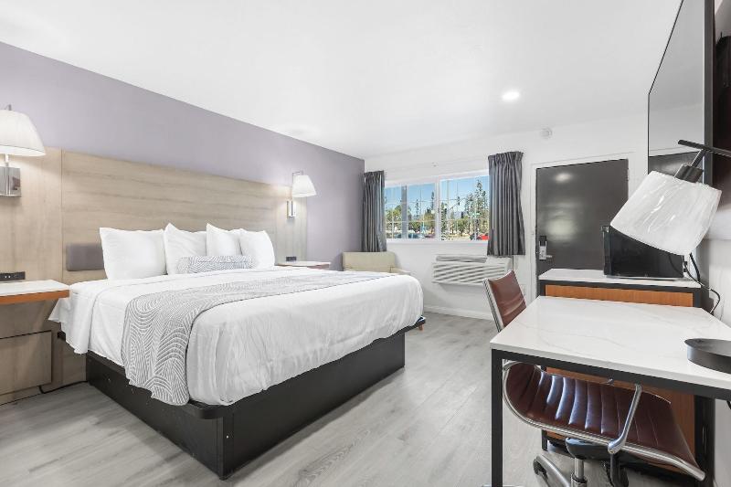 Astro Motel image