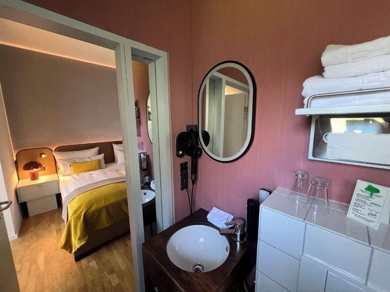 Lint Hotel image